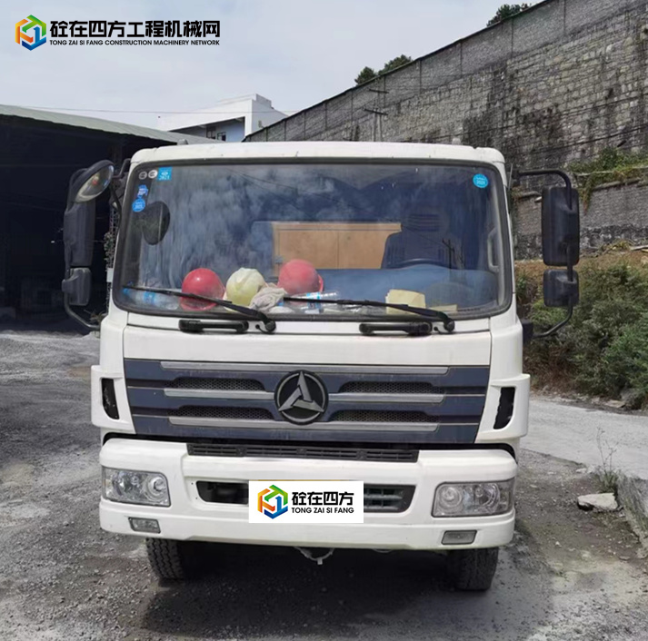 https://images.tongzsf.com/tong/truck_machine/20221013/163477c8665488.jpg