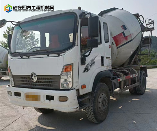 https://images.tongzsf.com/tong/truck_machine/20221013/16347b0ab3545c.jpg