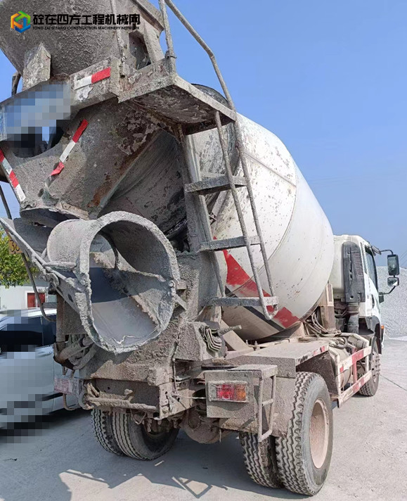 https://images.tongzsf.com/tong/truck_machine/20221013/16347b0b740bfb.jpg