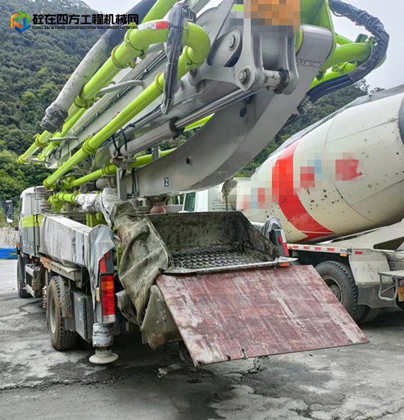 https://images.tongzsf.com/tong/truck_machine/20221013/16347d16a183db.jpg