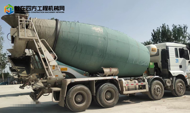 https://images.tongzsf.com/tong/truck_machine/20221013/16347d2f71da52.jpg
