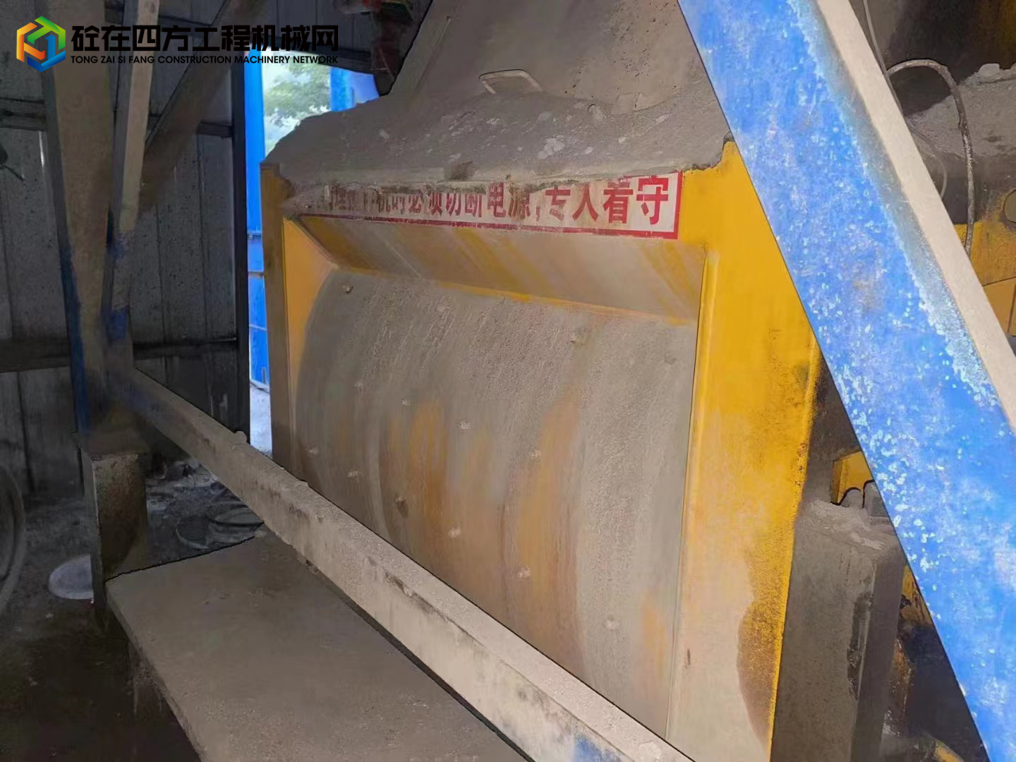 https://images.tongzsf.com/tong/truck_machine/20221014/16348c37568189.jpg