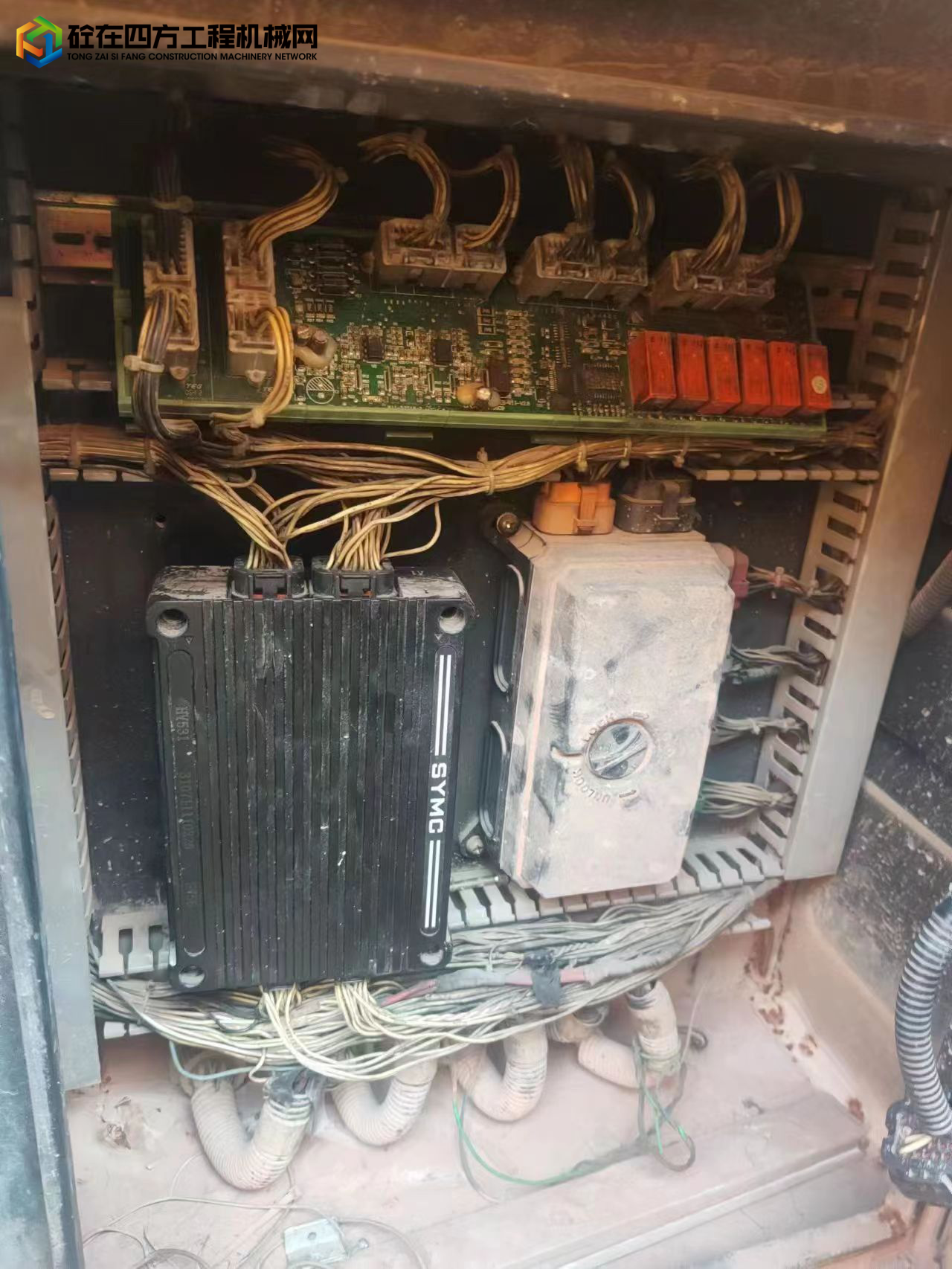 https://images.tongzsf.com/tong/truck_machine/20221014/1634920d32c761.jpg