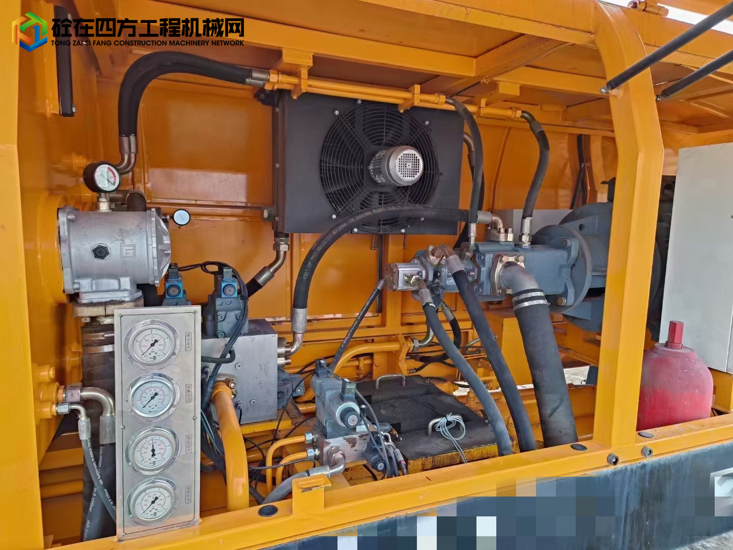 https://images.tongzsf.com/tong/truck_machine/20221014/163496041957ed.jpg