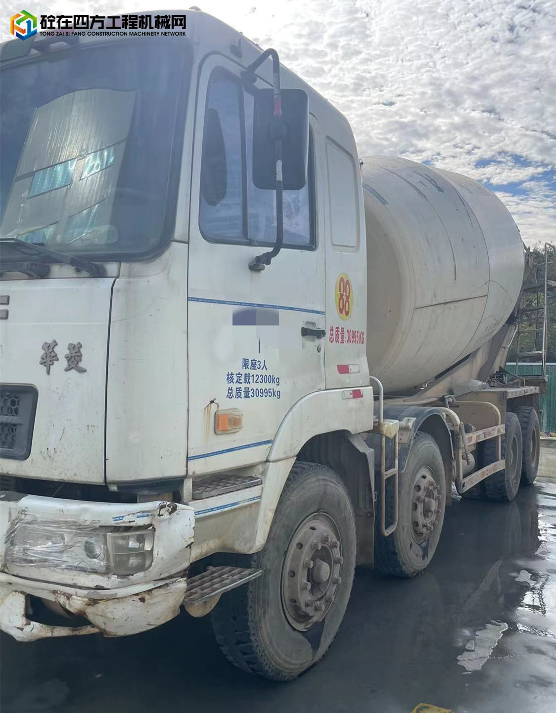 https://images.tongzsf.com/tong/truck_machine/20221018/1634e3cf70dbd8.jpg