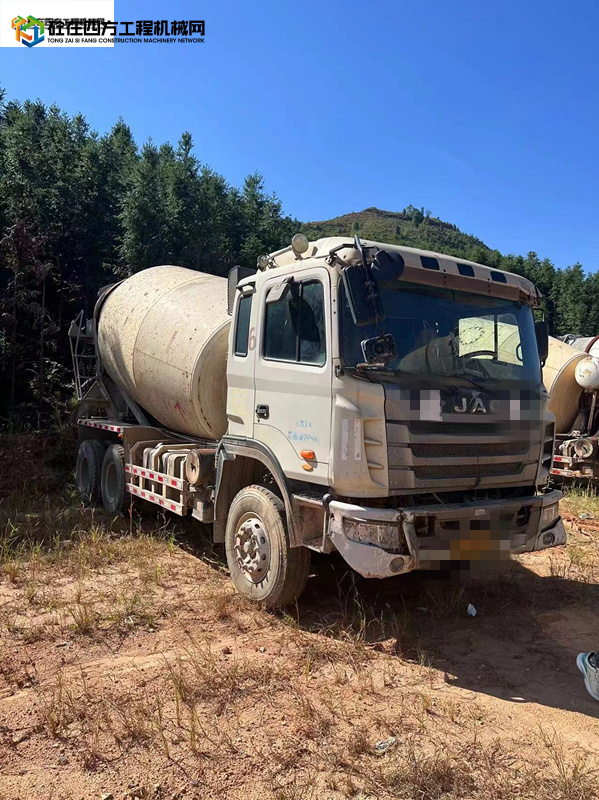 https://images.tongzsf.com/tong/truck_machine/20221018/1634e5a3c71299.jpg