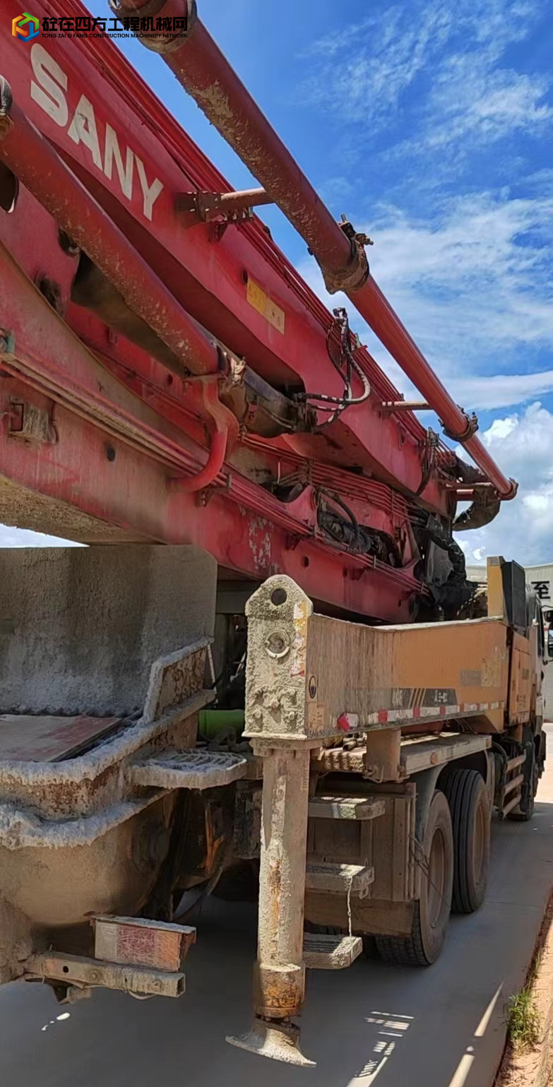 https://images.tongzsf.com/tong/truck_machine/20221019/1634fc0aa771d9.jpg