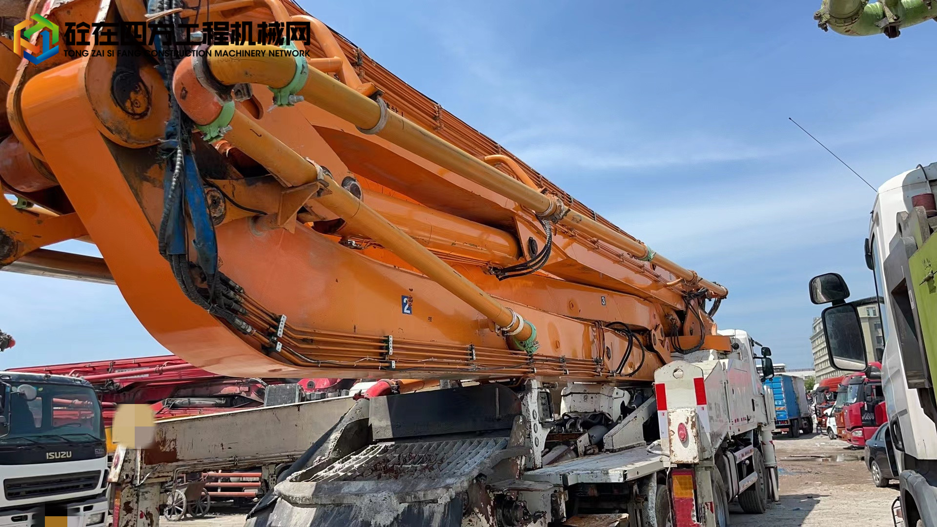 https://images.tongzsf.com/tong/truck_machine/20221020/16350acffad5ad.jpg