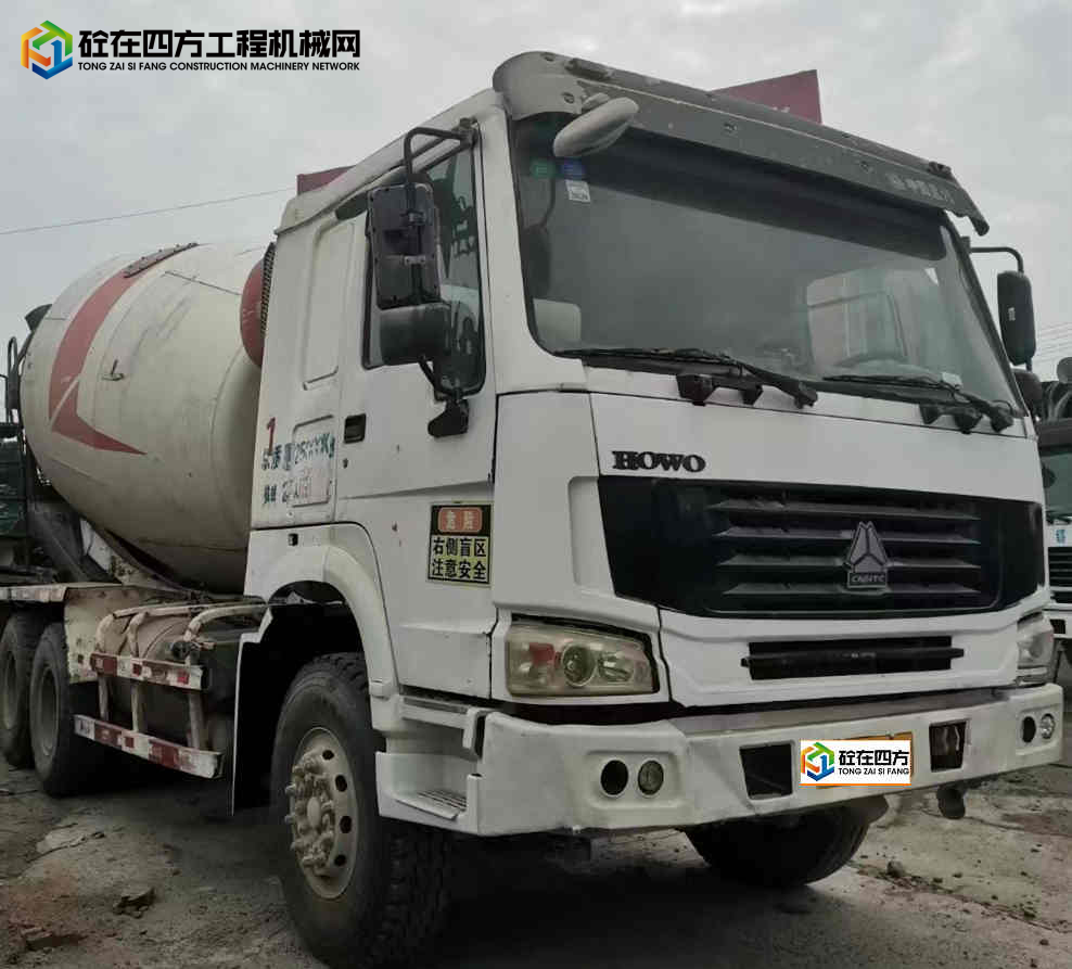 https://images.tongzsf.com/tong/truck_machine/20221020/16350e9cb16c98.jpg