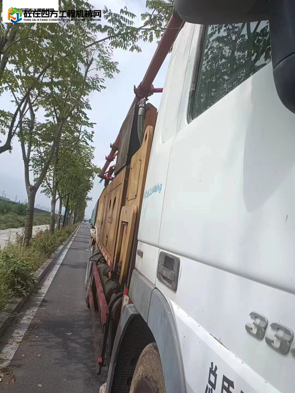 https://images.tongzsf.com/tong/truck_machine/20221020/163510074aeabd.jpg