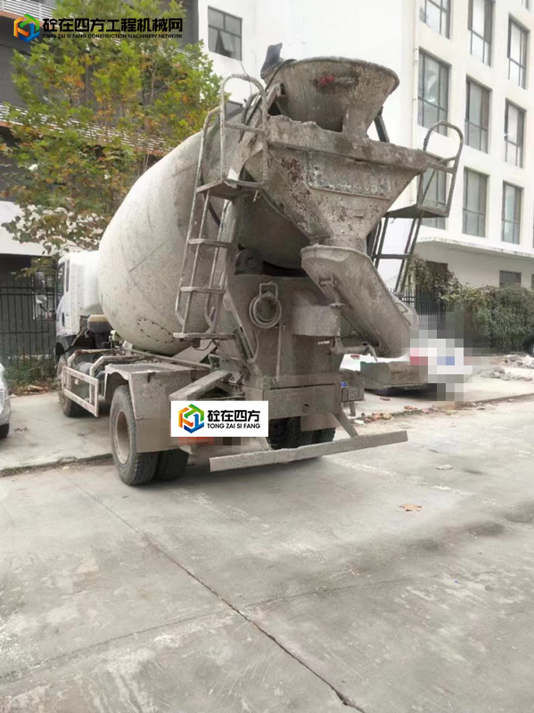 https://images.tongzsf.com/tong/truck_machine/20221021/16352161aac776.jpg
