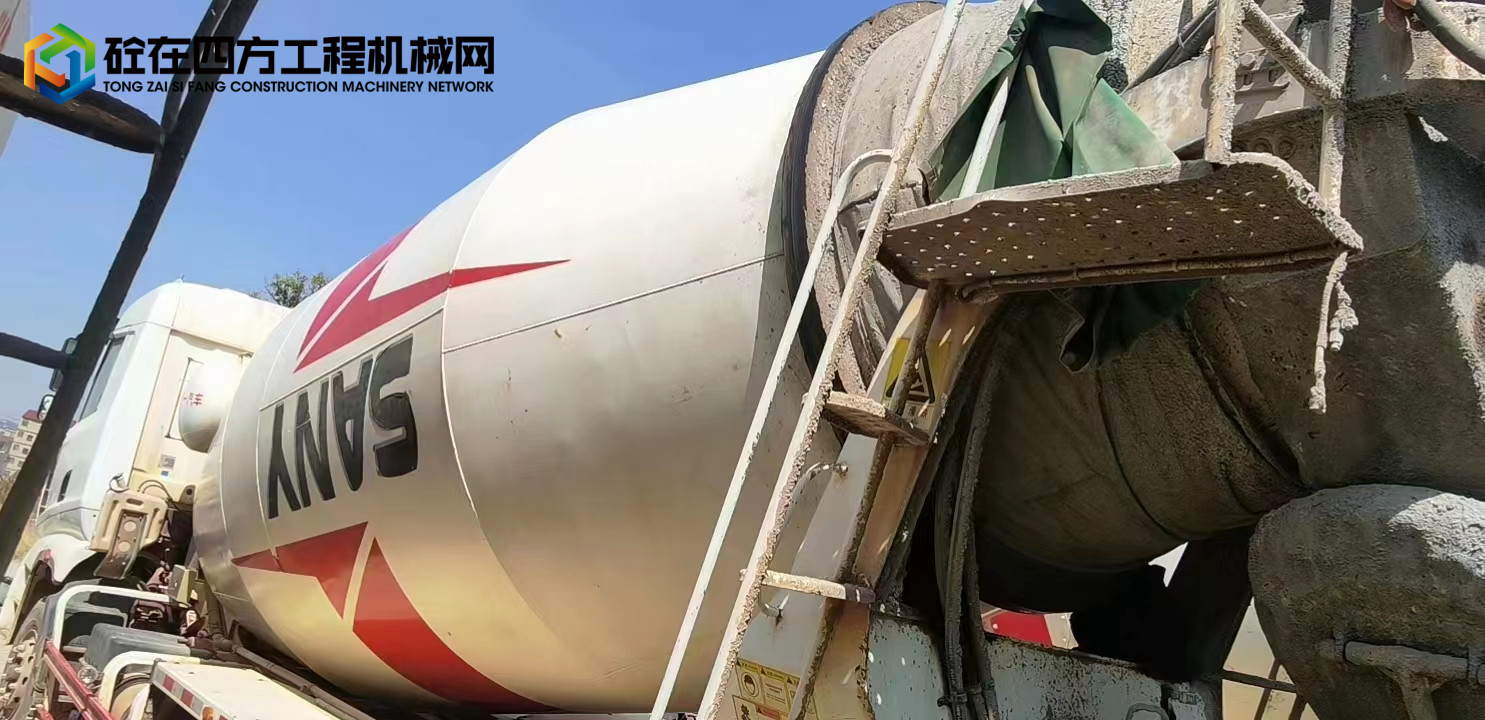 https://images.tongzsf.com/tong/truck_machine/20221021/16352387dd1ecf.jpg