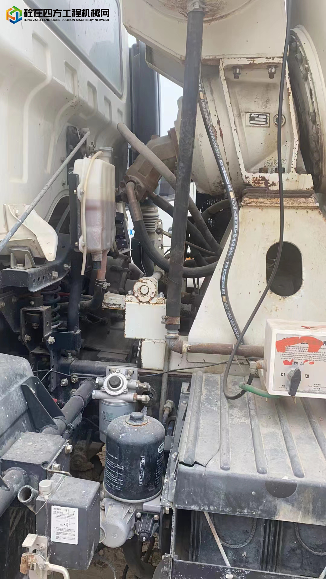 https://images.tongzsf.com/tong/truck_machine/20221021/163525fb43a112.jpg