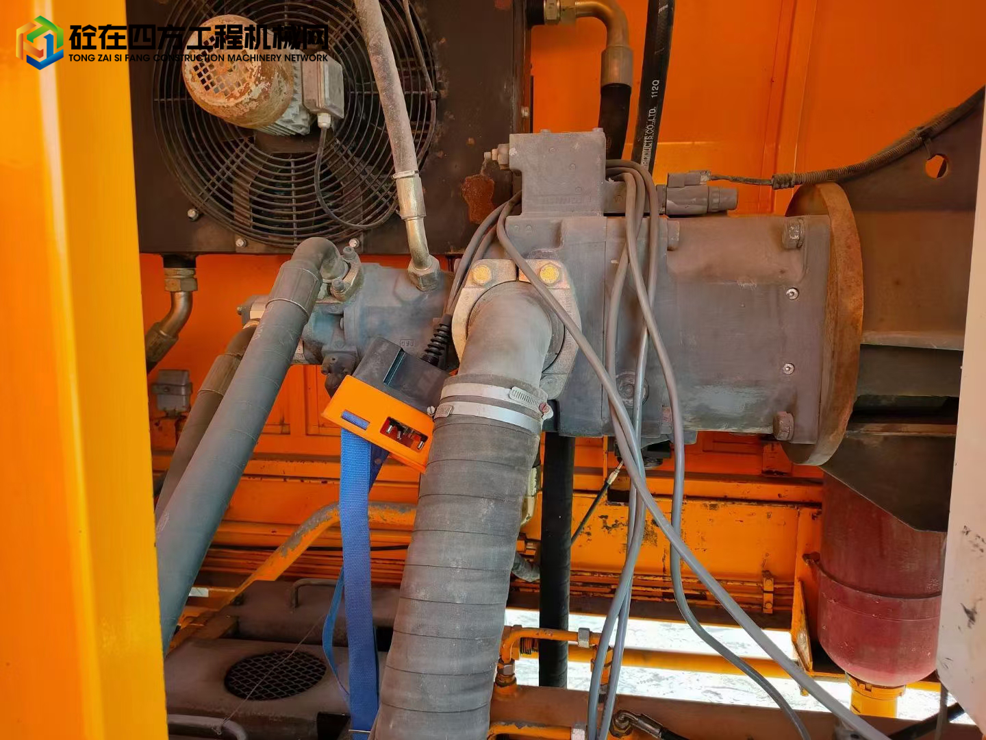 https://images.tongzsf.com/tong/truck_machine/20221023/1635506ab2ecf1.jpg