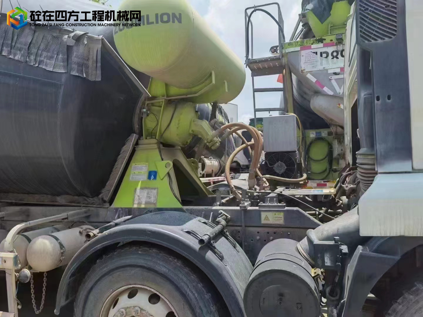 https://images.tongzsf.com/tong/truck_machine/20221024/16355f30bde1f9.jpg