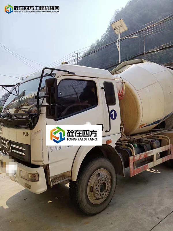https://images.tongzsf.com/tong/truck_machine/20221024/163560c8c4bc3c.jpg