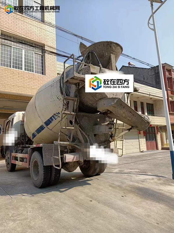 https://images.tongzsf.com/tong/truck_machine/20221024/163560cb31794d.jpg