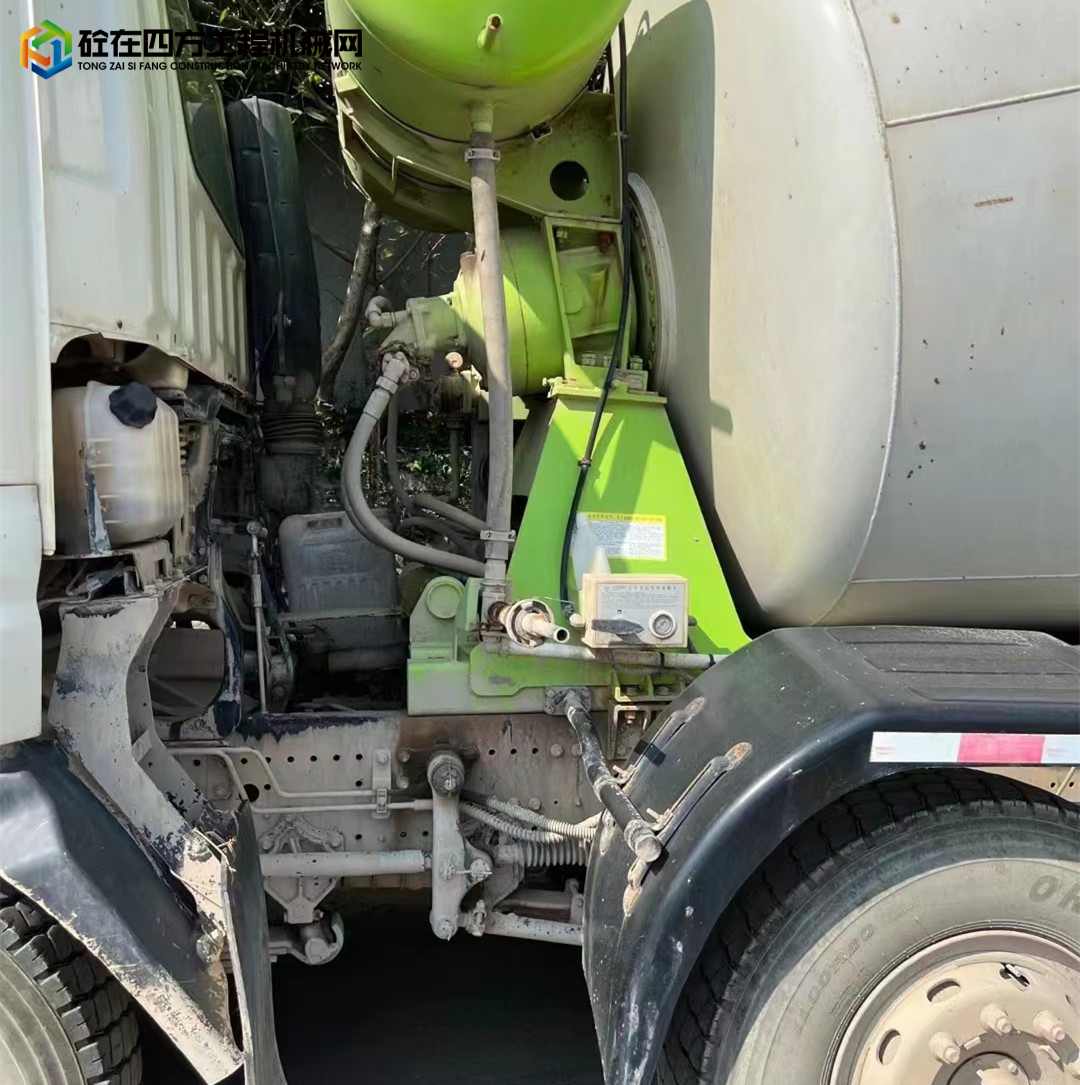 https://images.tongzsf.com/tong/truck_machine/20221025/16357852f8e796.jpg