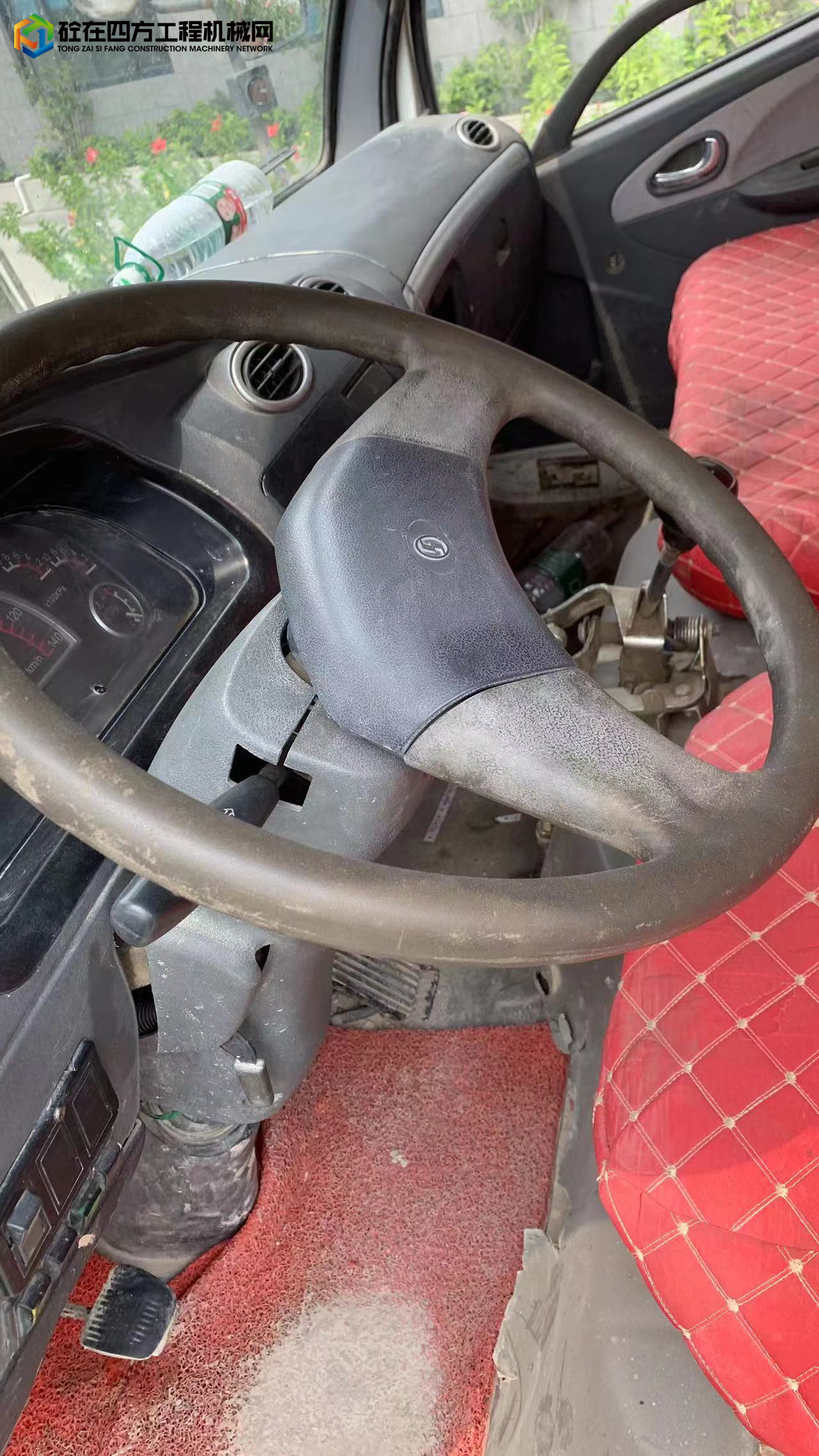 https://images.tongzsf.com/tong/truck_machine/20221025/1635790fe7cf6a.jpg