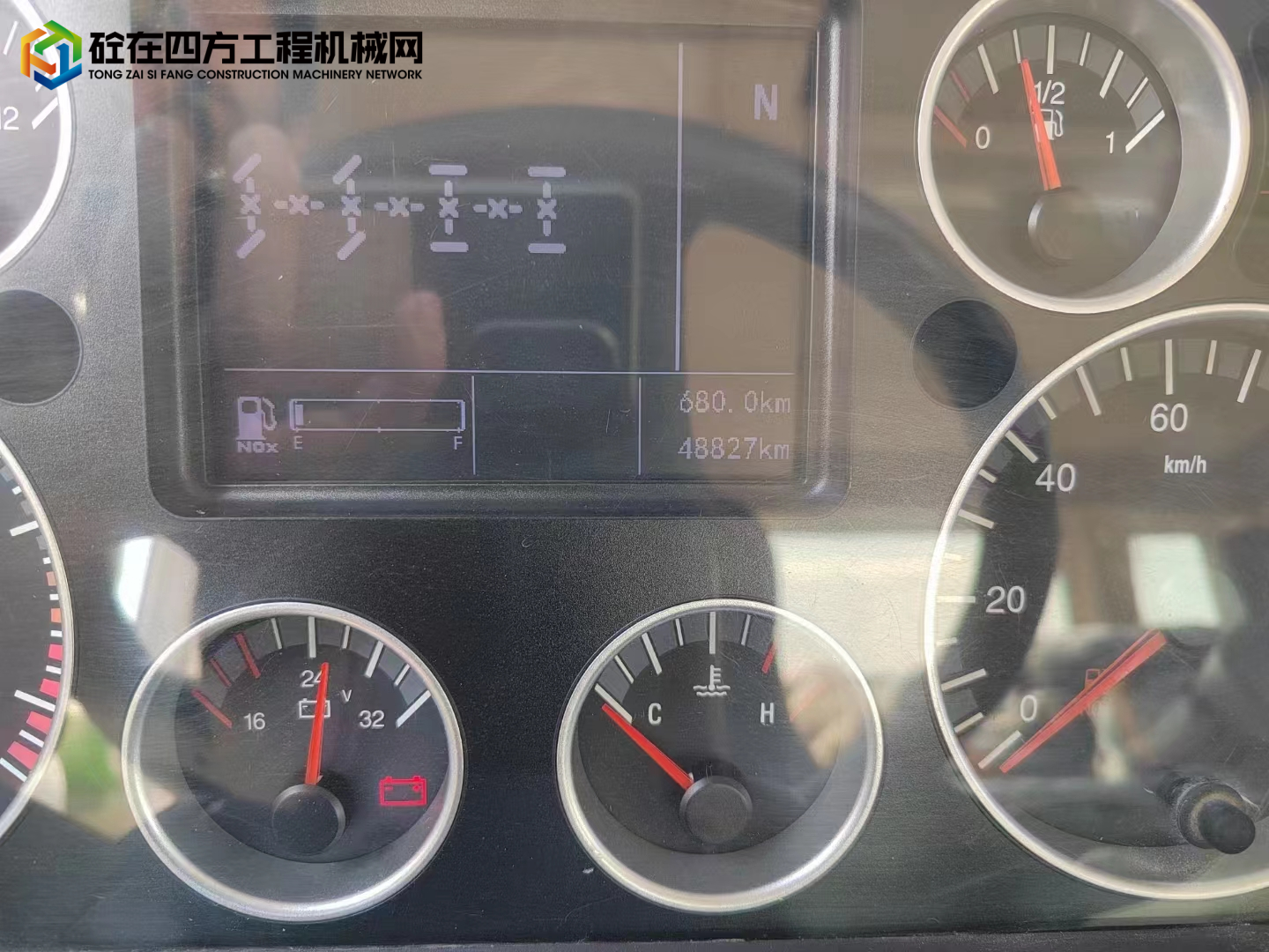 https://images.tongzsf.com/tong/truck_machine/20221026/16358db14033f2.jpg