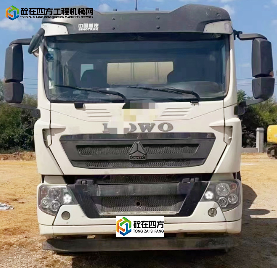 https://images.tongzsf.com/tong/truck_machine/20221027/1635a3db377e40.jpg