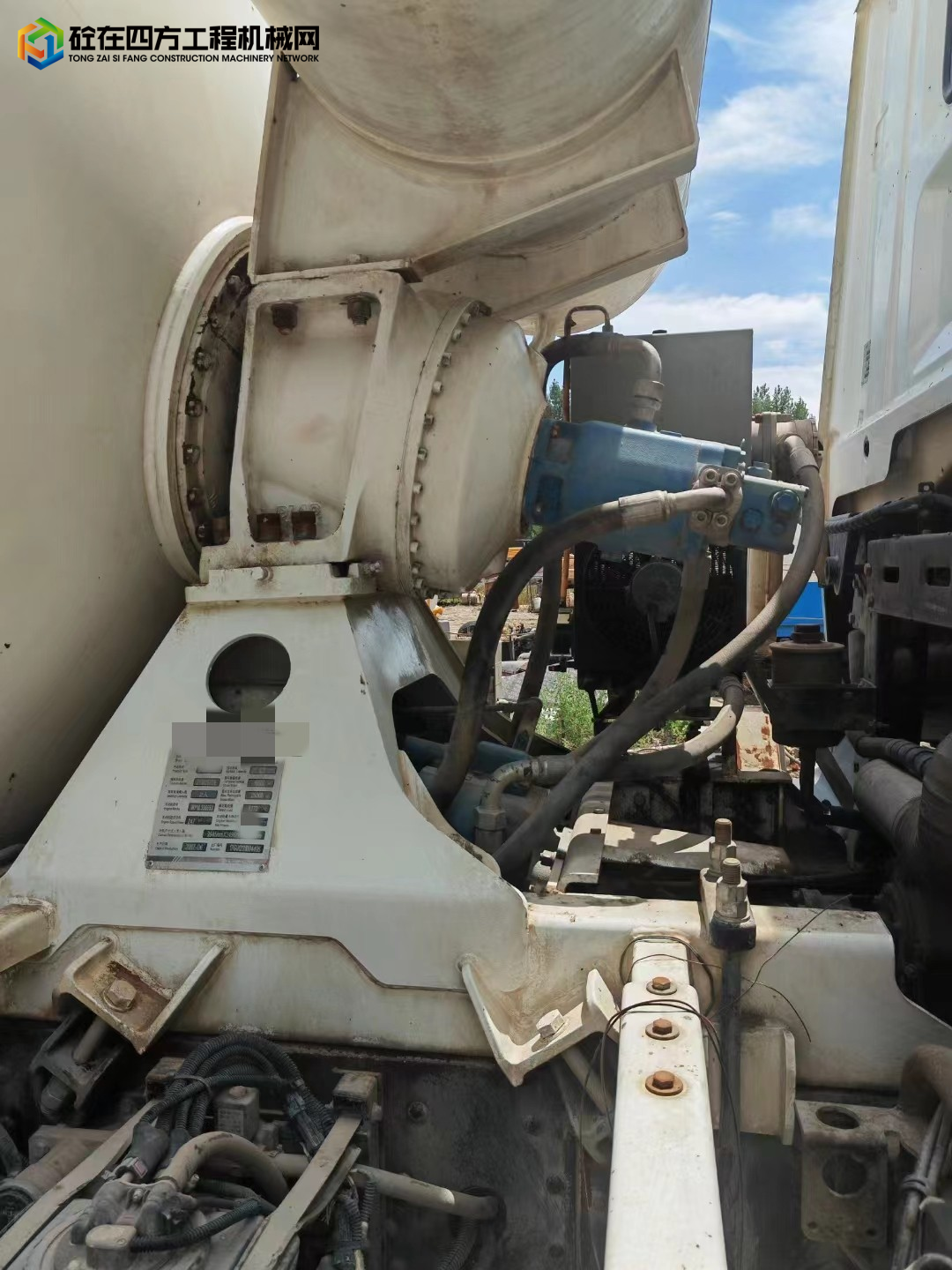 https://images.tongzsf.com/tong/truck_machine/20221027/1635a5a5a97507.jpg
