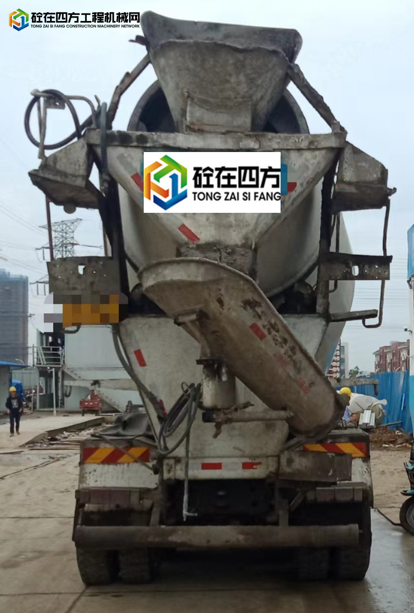 https://images.tongzsf.com/tong/truck_machine/20221028/1635b93bbd3daf.jpg