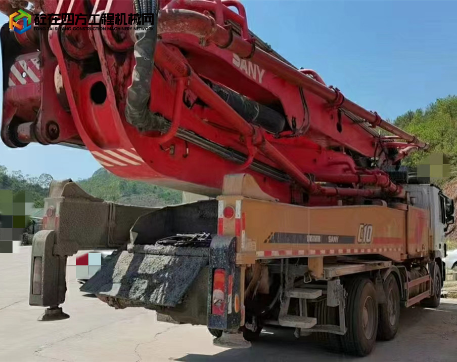 https://images.tongzsf.com/tong/truck_machine/20221031/1635f36b50bc05.jpg