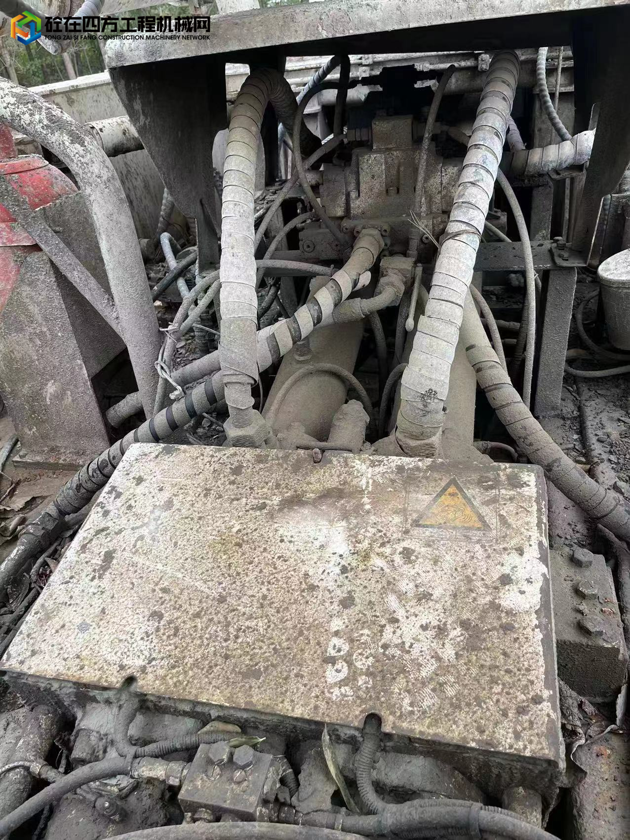 https://images.tongzsf.com/tong/truck_machine/20221031/1635f4222ad94b.jpg