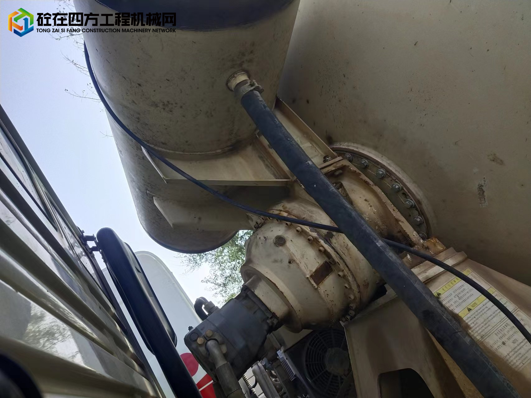 https://images.tongzsf.com/tong/truck_machine/20221031/1635f44fec66e6.jpg