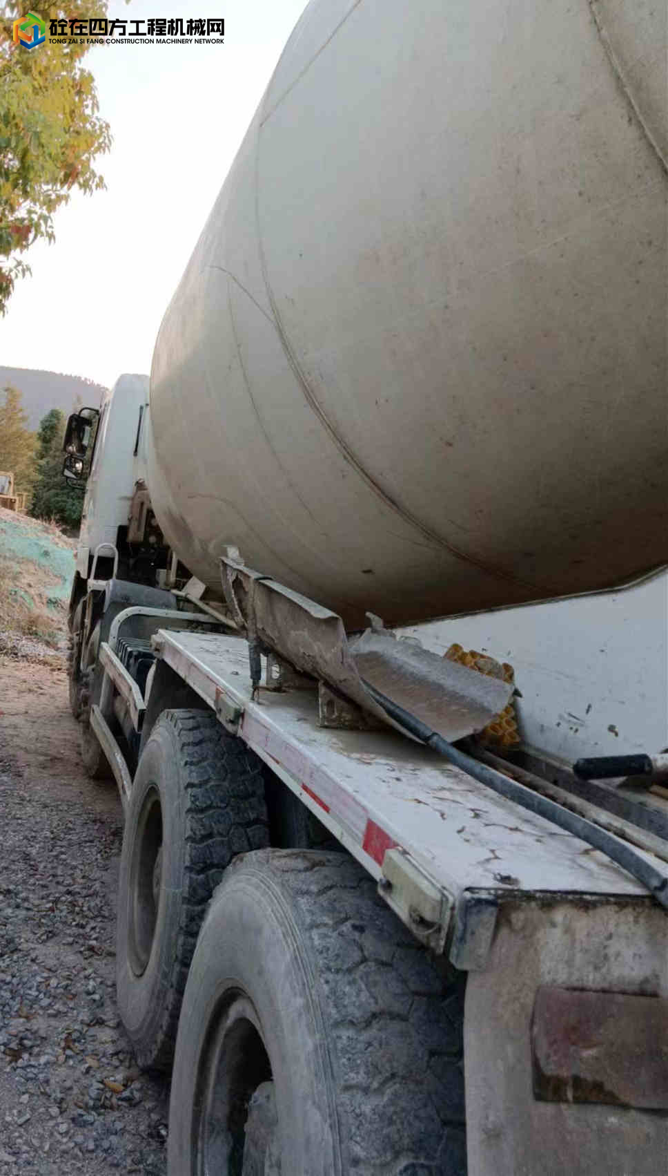 https://images.tongzsf.com/tong/truck_machine/20221031/1635f7d86cfff2.jpg