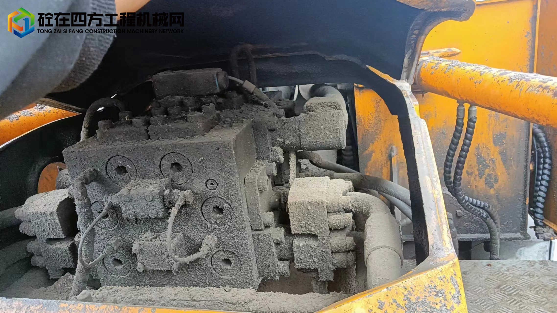 https://images.tongzsf.com/tong/truck_machine/20221031/1635f99a3c1fa4.jpg