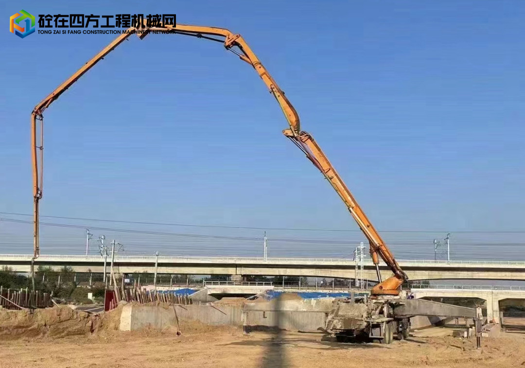 https://images.tongzsf.com/tong/truck_machine/20221031/1635f9ba5c1df0.jpg
