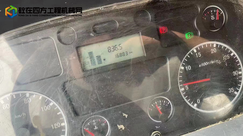 https://images.tongzsf.com/tong/truck_machine/20221102/16362335204843.jpg
