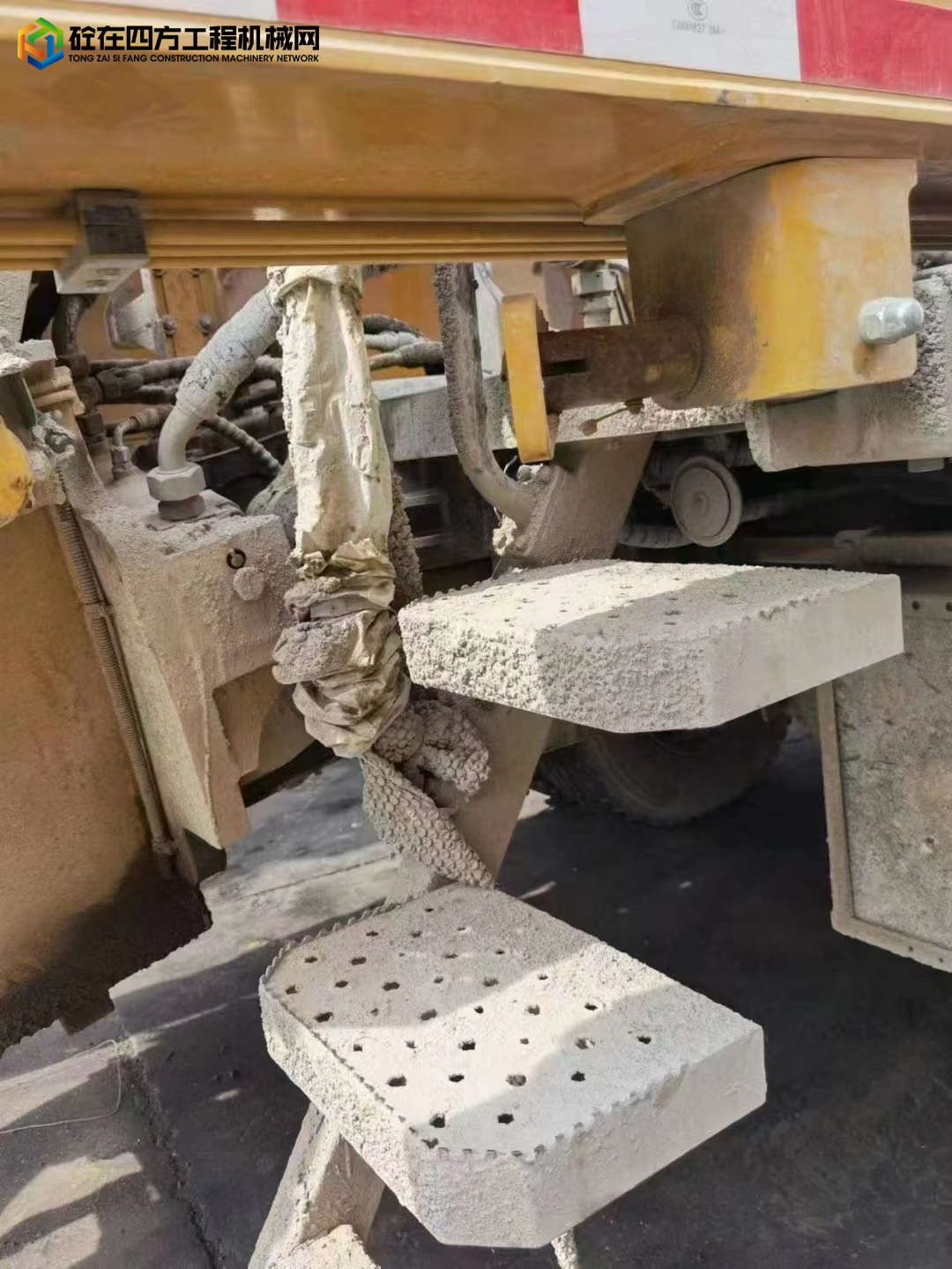 https://images.tongzsf.com/tong/truck_machine/20221103/1636374ef18303.jpg