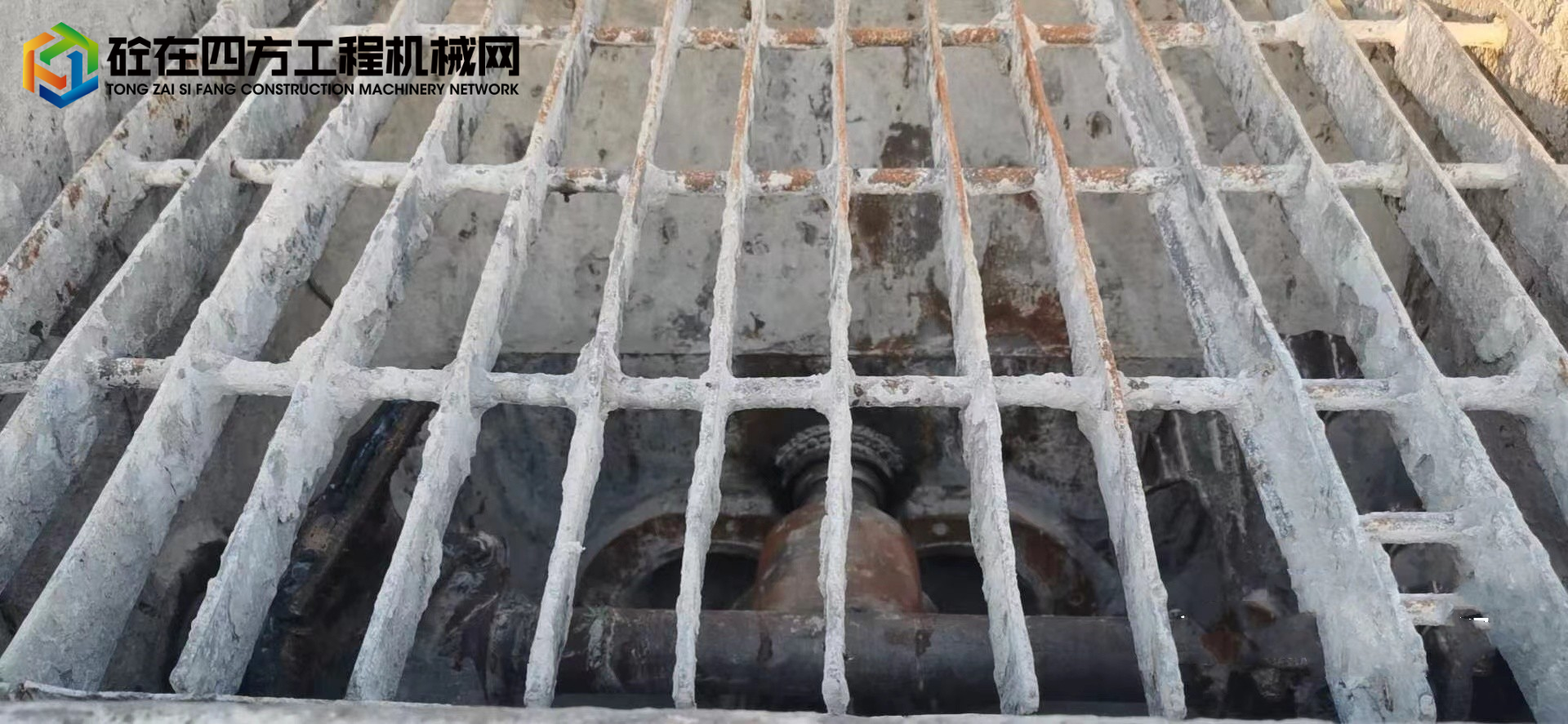 https://images.tongzsf.com/tong/truck_machine/20221103/163637ea06aa09.jpg