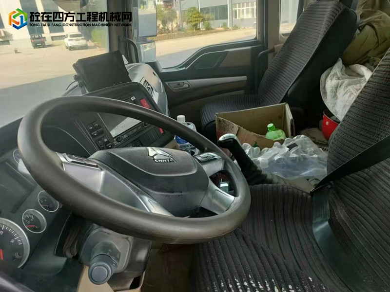 https://images.tongzsf.com/tong/truck_machine/20221104/16364819f4c9b3.jpg