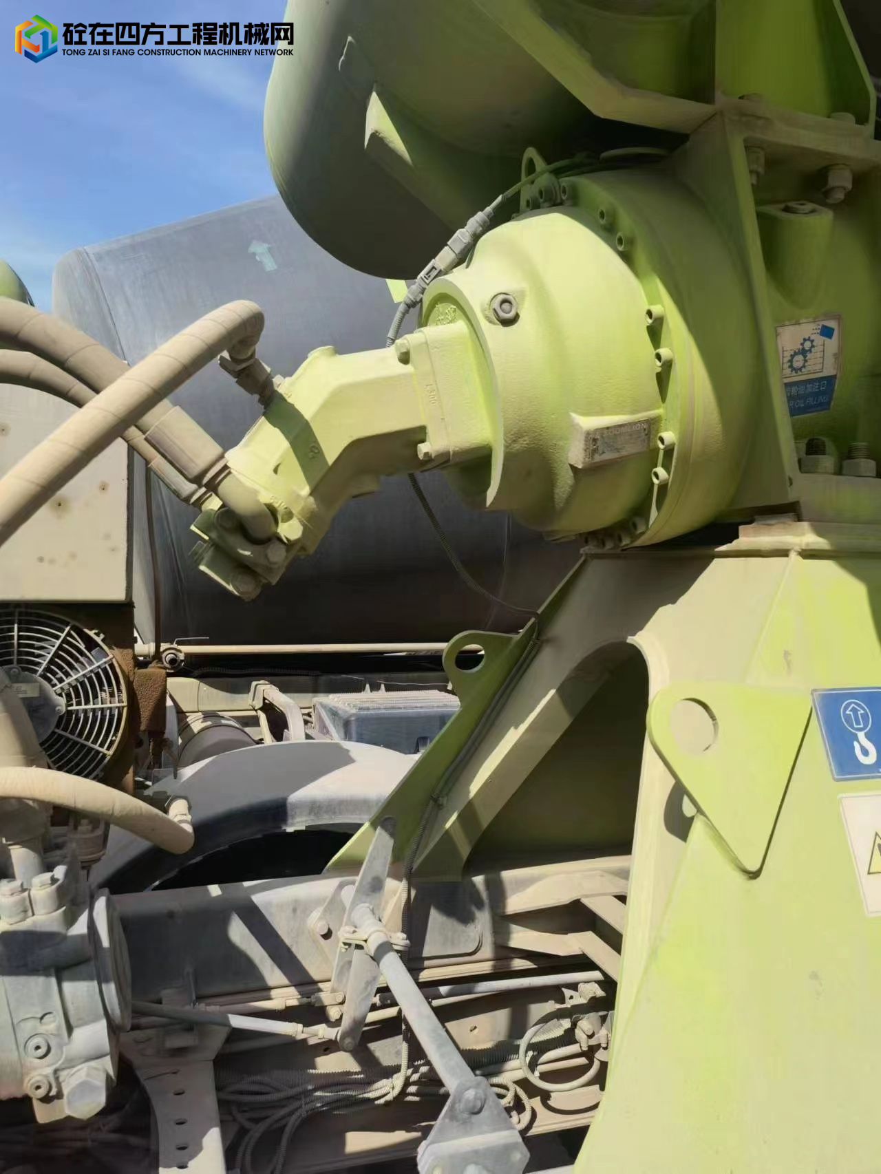 https://images.tongzsf.com/tong/truck_machine/20221104/16364b499a0f04.jpg