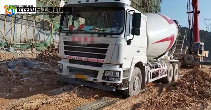 https://images.tongzsf.com/tong/truck_machine/20221104/16364d3576fedb.jpg