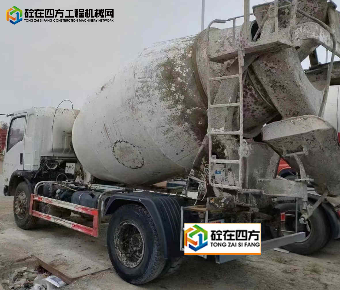 https://images.tongzsf.com/tong/truck_machine/20221114/16371d5d9cf67c.jpg