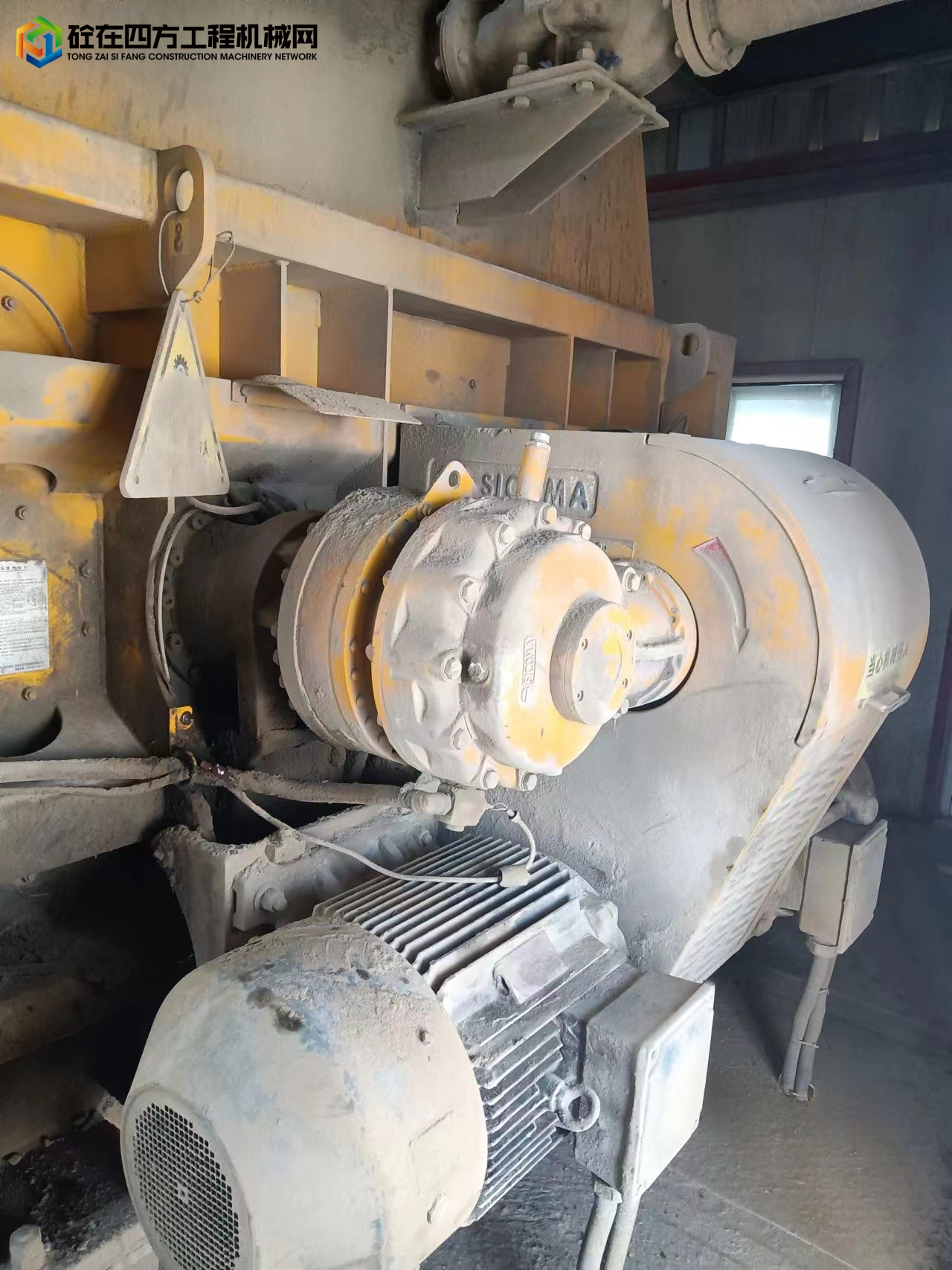https://images.tongzsf.com/tong/truck_machine/20221115/1637360dead14d.jpg