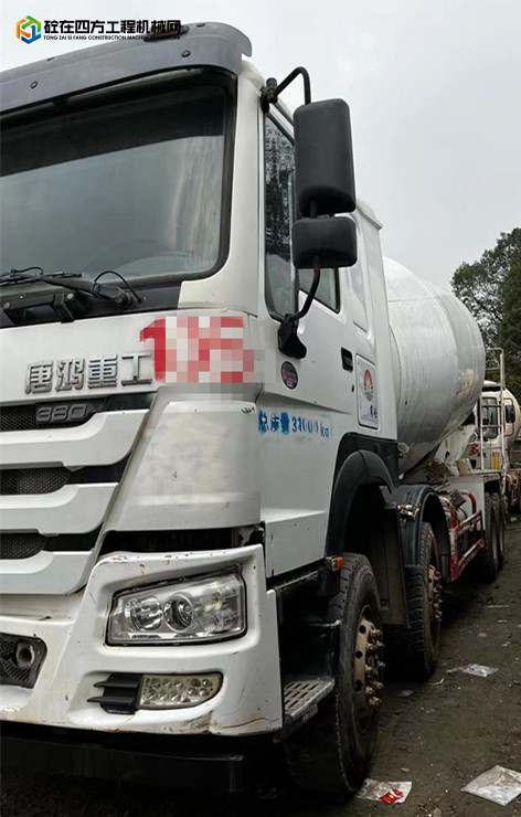 https://images.tongzsf.com/tong/truck_machine/20221118/16377213c6db22.jpg