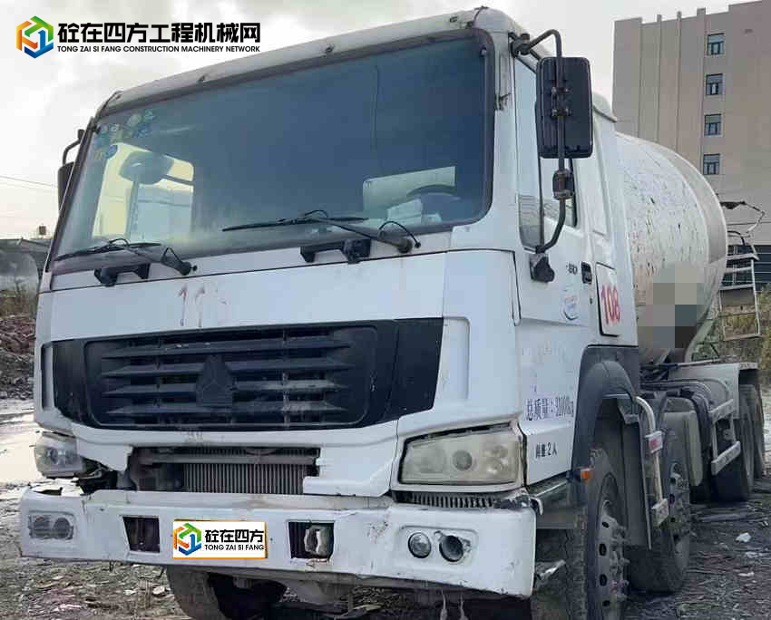 https://images.tongzsf.com/tong/truck_machine/20221122/1637c6f3ca9a97.jpg
