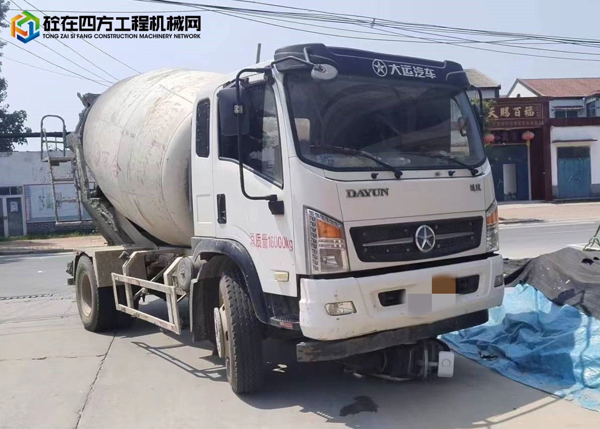 https://images.tongzsf.com/tong/truck_machine/20221122/1637c7ae3f1be0.jpg
