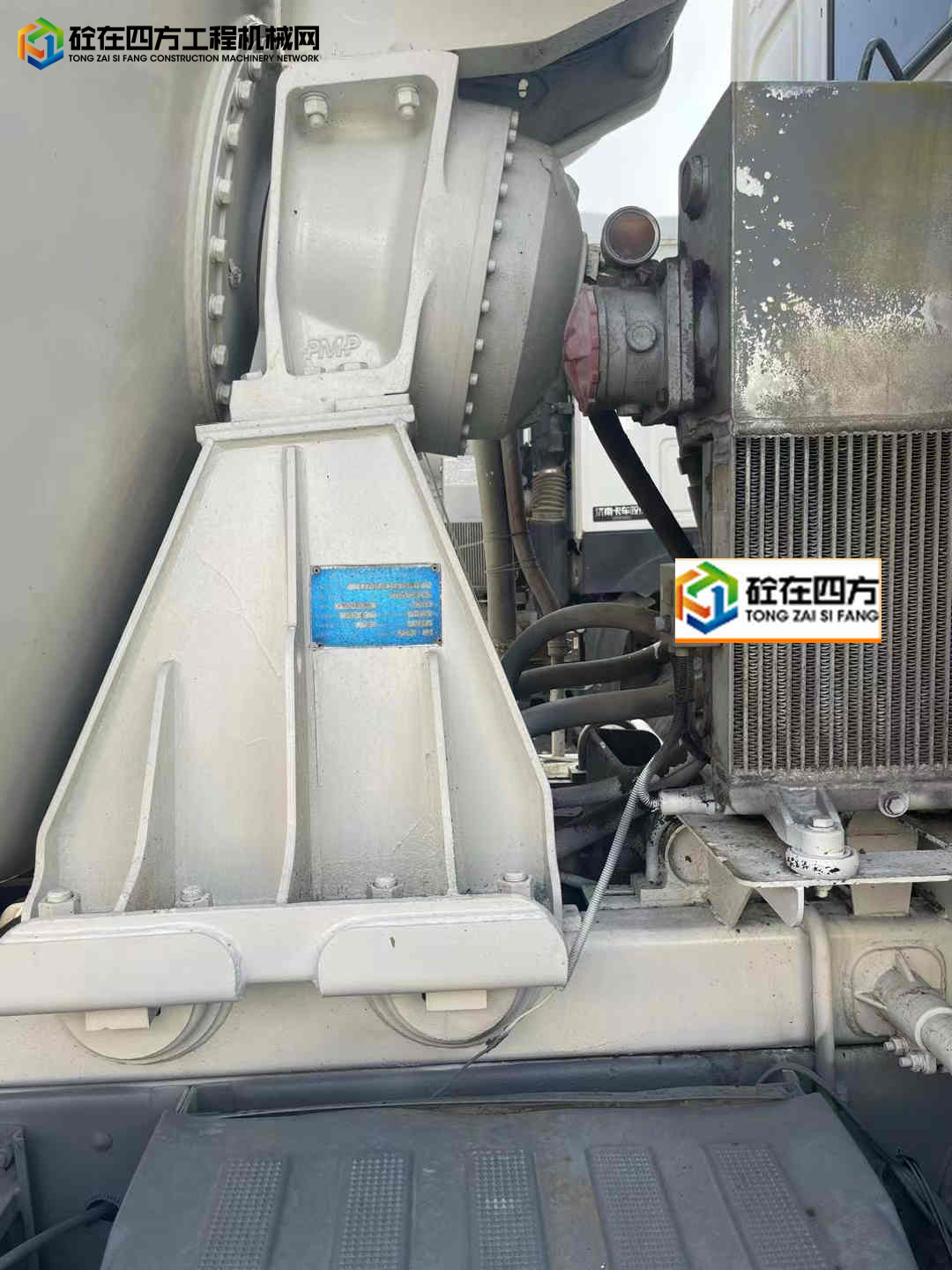 https://images.tongzsf.com/tong/truck_machine/20221122/1637c9597deb98.jpg