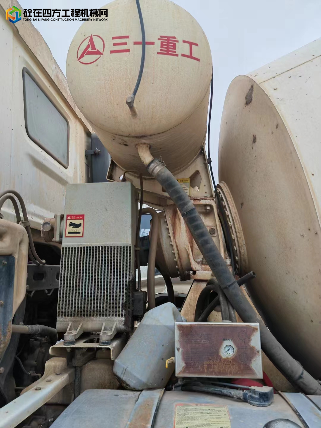 https://images.tongzsf.com/tong/truck_machine/20221123/1637d7e6cbeaaa.jpg