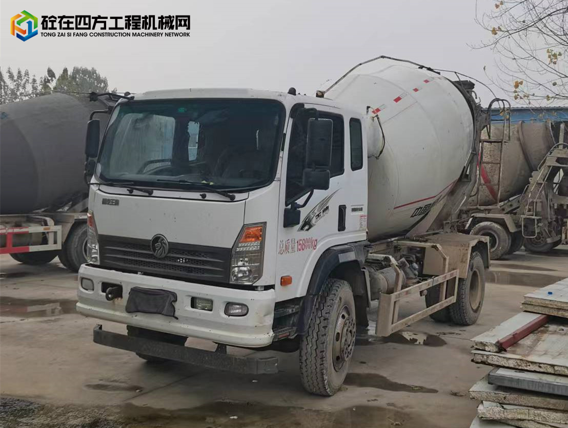 https://images.tongzsf.com/tong/truck_machine/20221123/1637d809ce9a77.jpg