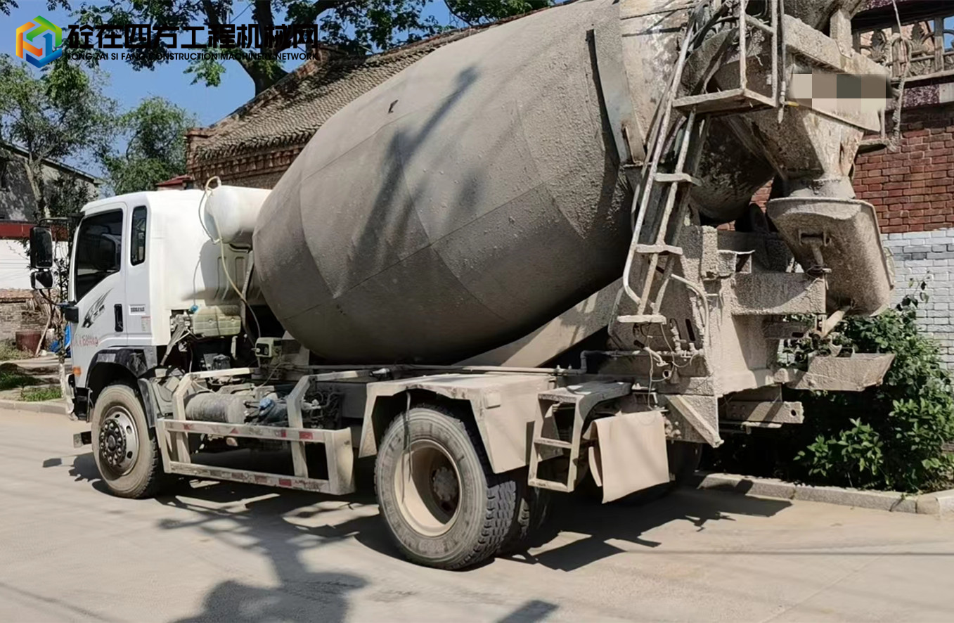 https://images.tongzsf.com/tong/truck_machine/20221123/1637d80b589142.jpg