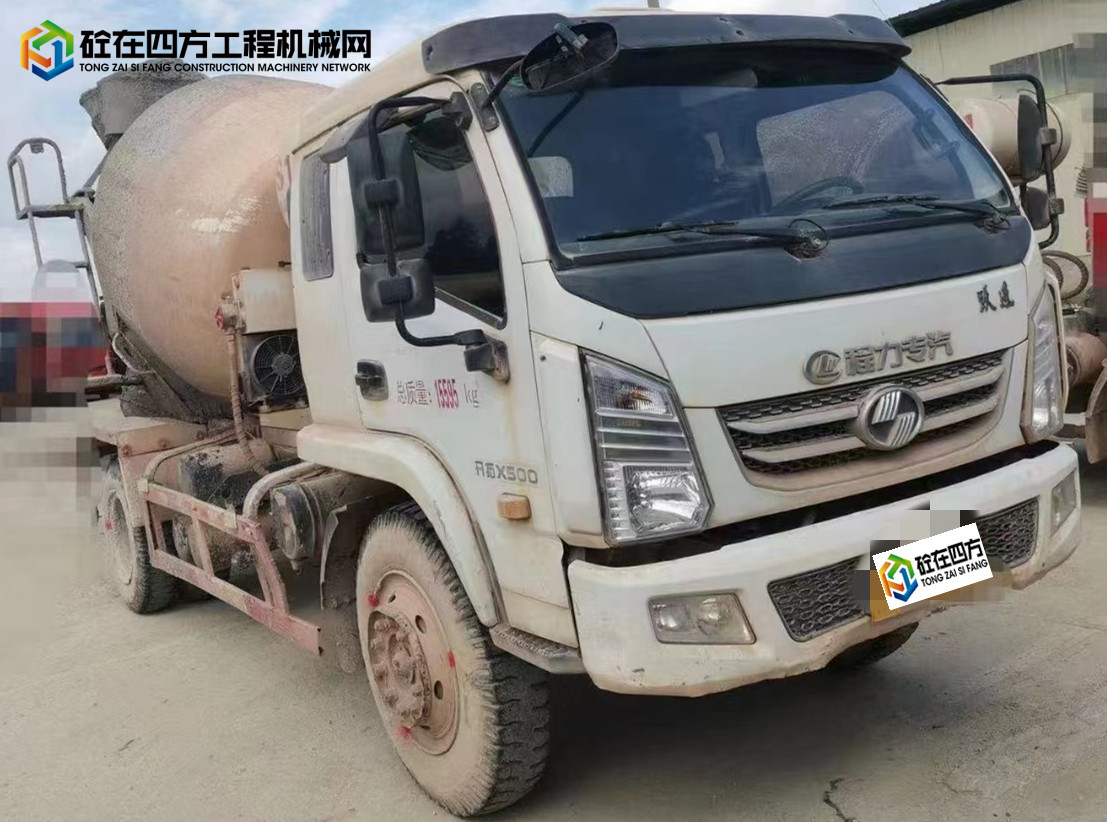 https://images.tongzsf.com/tong/truck_machine/20221124/1637ec1b4efee2.jpg