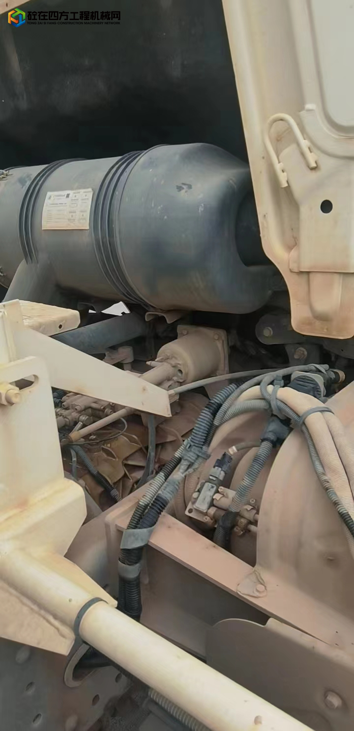 https://images.tongzsf.com/tong/truck_machine/20221128/16384124b6d215.jpg